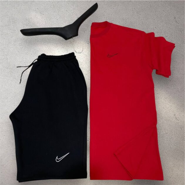 Ensemble nike
